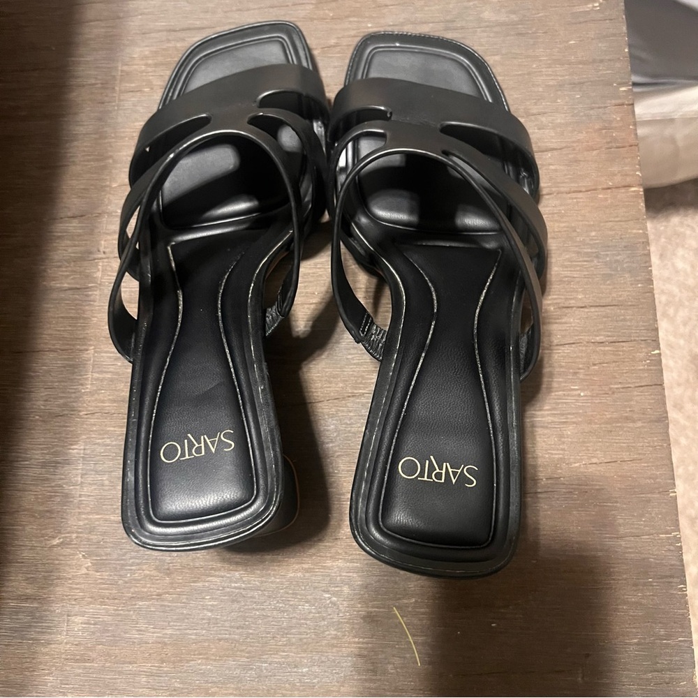 Black Women's Heeled Sandals